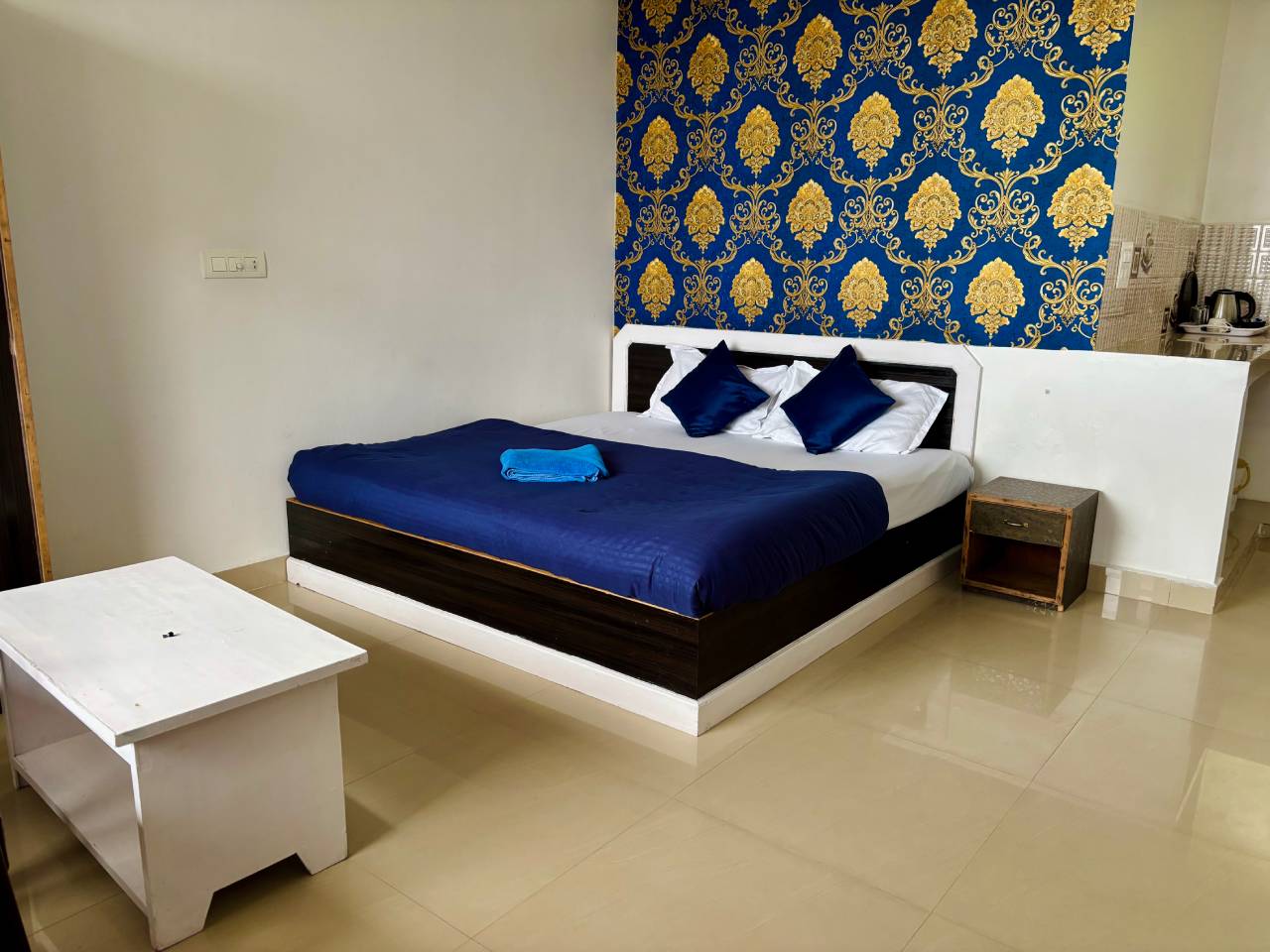 Deluxe Double Bed Room at Naddiva Homestay
